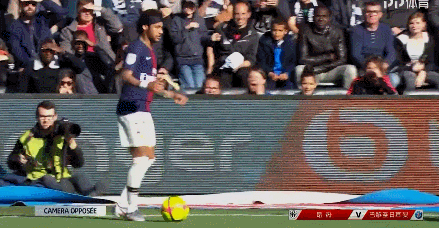 又要开轰趴了？内马尔：放假了，我要忘记足球10天，彻底放松（又要办派对？内马尔放假直言：10天把足球忘掉，彻底放松）