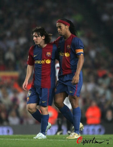 欧联第三轮：斯图加特还有主帅压箱底，诺丁汉森林新帅懂踢欧战？（欧联第3轮：斯图加特主帅尚有后招，诺丁汉森林新帅欧战能力几何？）