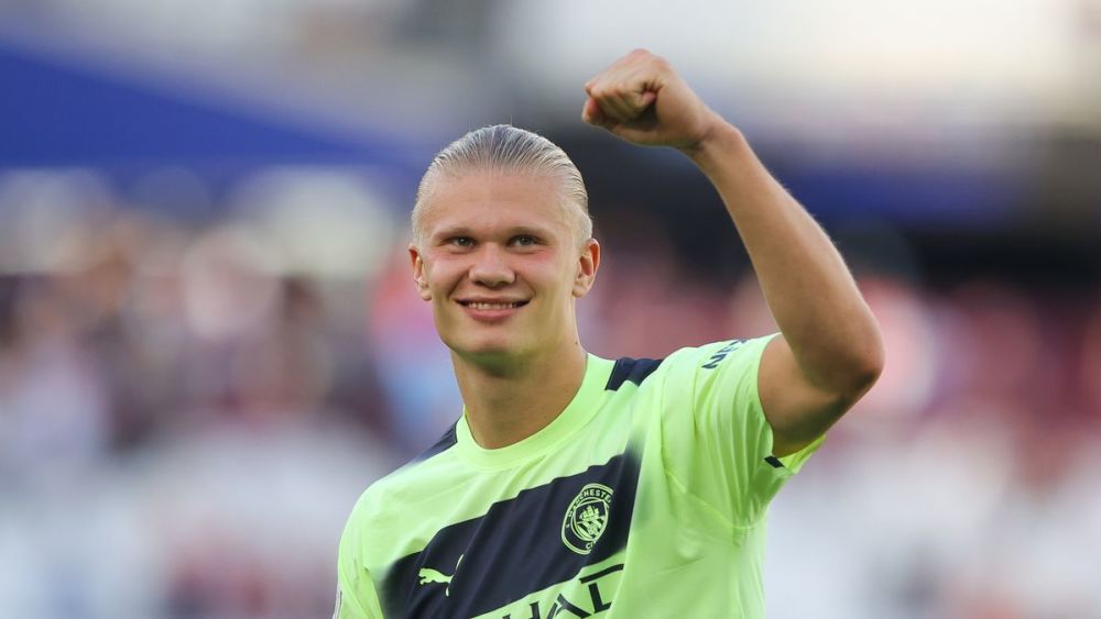 成都蓉城祝贺重庆铜梁龙成功冲超：我们携手展现西南足球风采（成都蓉城祝贺重庆铜梁龙升入中超：携手彰显西南足球力量）