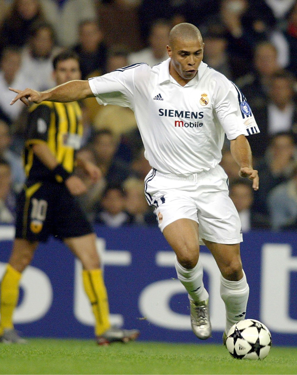 赫内斯说瓜帅想让你接手曼城？孔帕尼：我100%专注于拜仁（赫内斯称瓜迪奥拉盼其执教曼城？孔帕尼：我对拜仁100%投入）