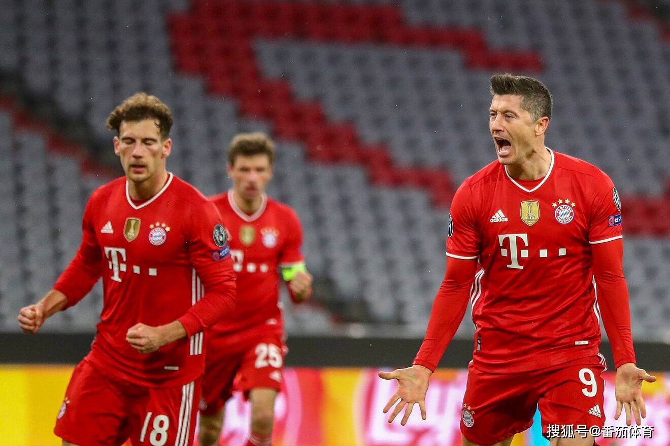 德甲官博祝贺邵佳一：期待邵佳一带领中国国家队走向更高舞台（德甲官博贺邵佳一：期待他率国足登上更高舞台）