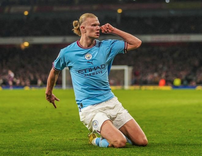 中超赛报：广州队主场击败武汉三镇,（中超战报：广州队主场力克武汉三镇）