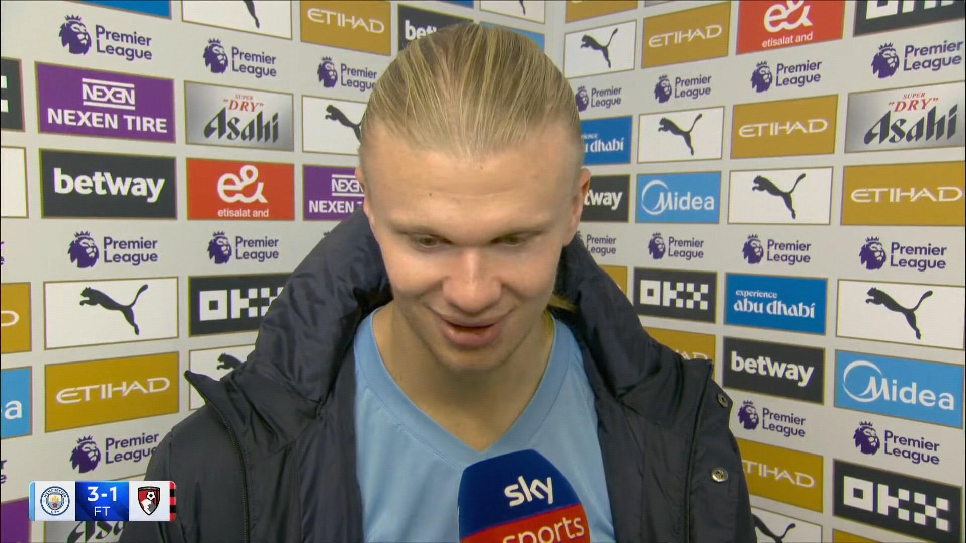 曼联客场不败创英超最长纪录，B费贡献2球1助攻，但防守漏洞明显，积分排名靠后。（曼联客场不败续写英超最长纪录，B费梅开二度并送助攻，防线隐患明显、积分依旧靠后）