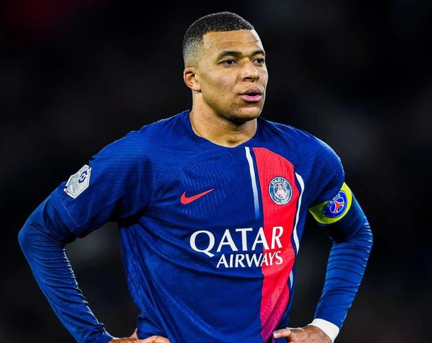 Sacha：巴黎没和布阿迪接触也没达成协议，里尔要价1亿（Sacha：巴黎尚未接触布阿迪、未达成协议，里尔标价1亿）