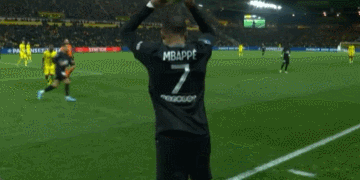 湖人半场高效，两项命中率均超5成，两队狂轰16记三分